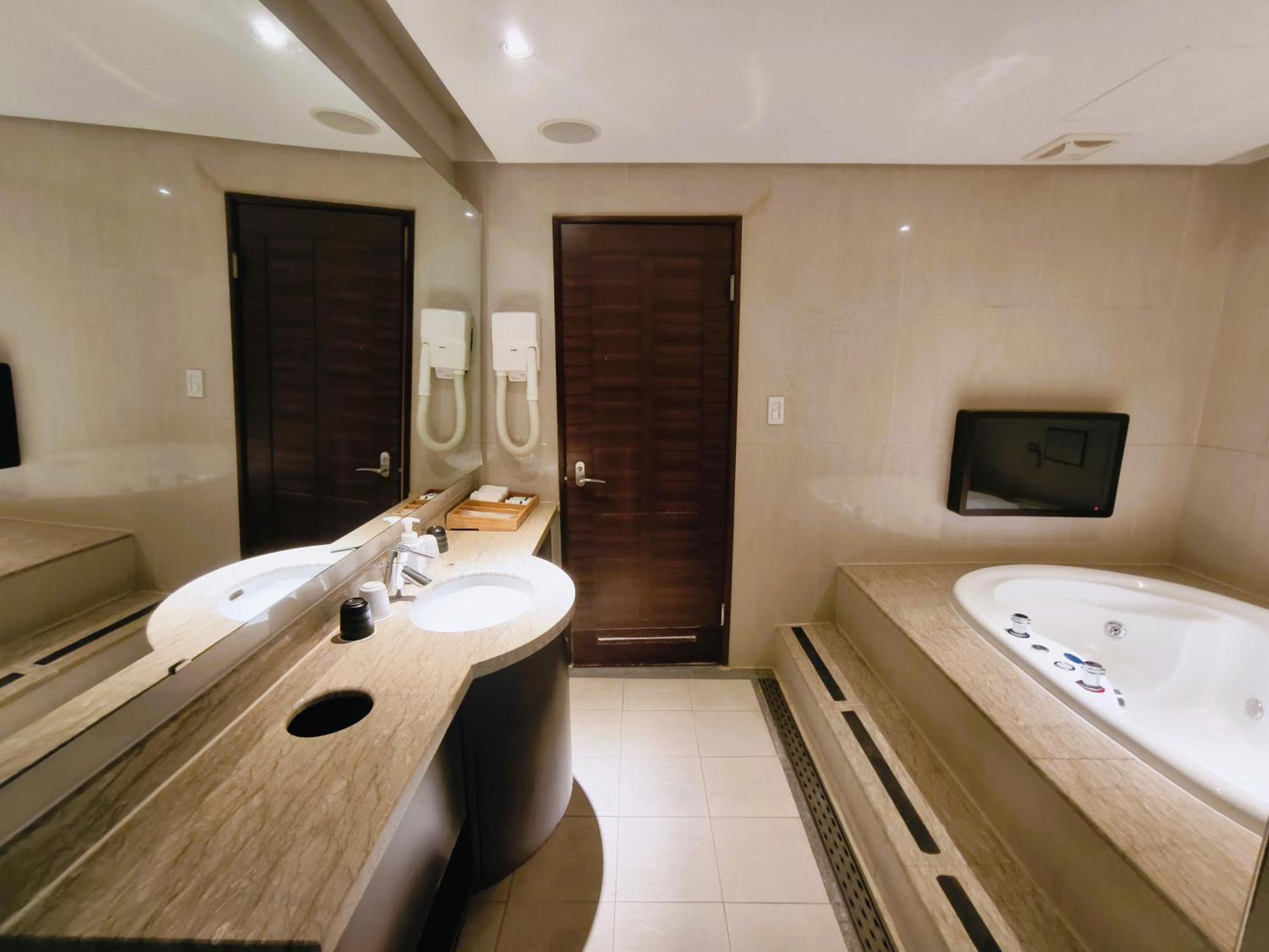 Via Hotel Breeze Тайбэй Номер фото